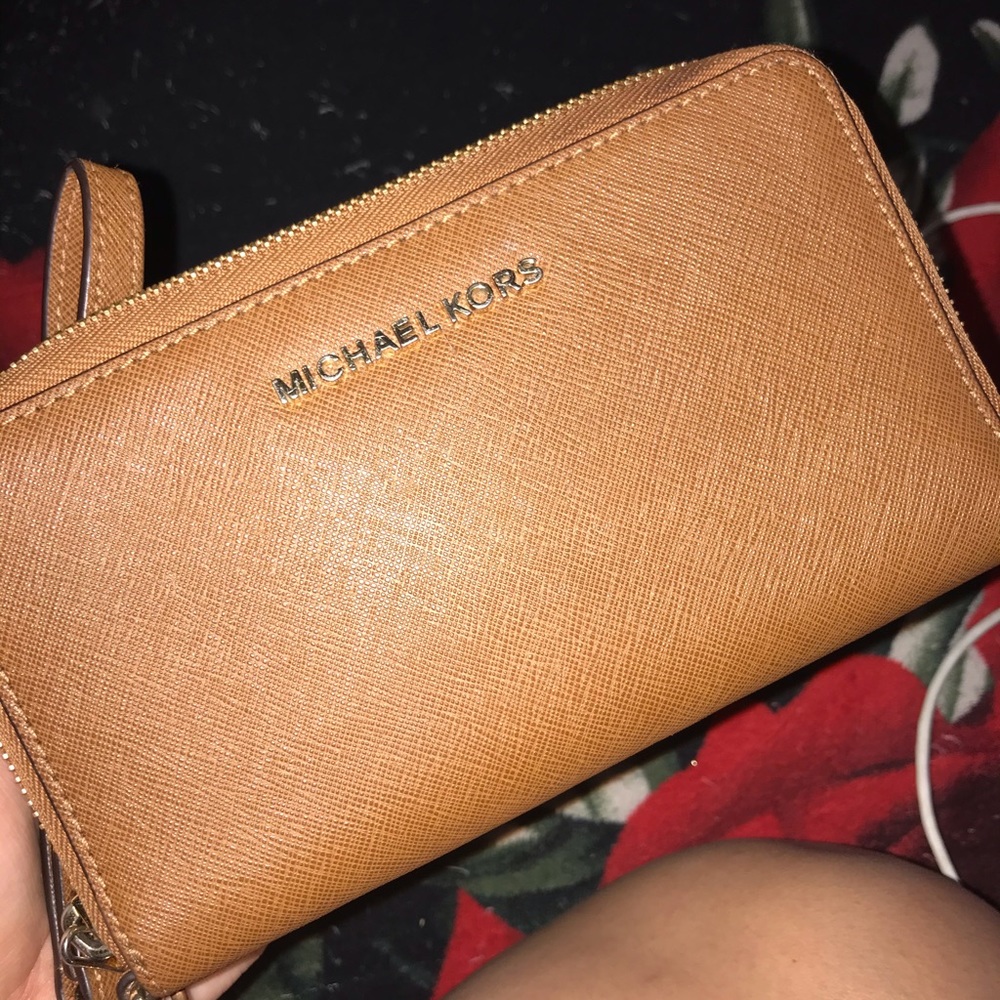 Micheal Kors wallet